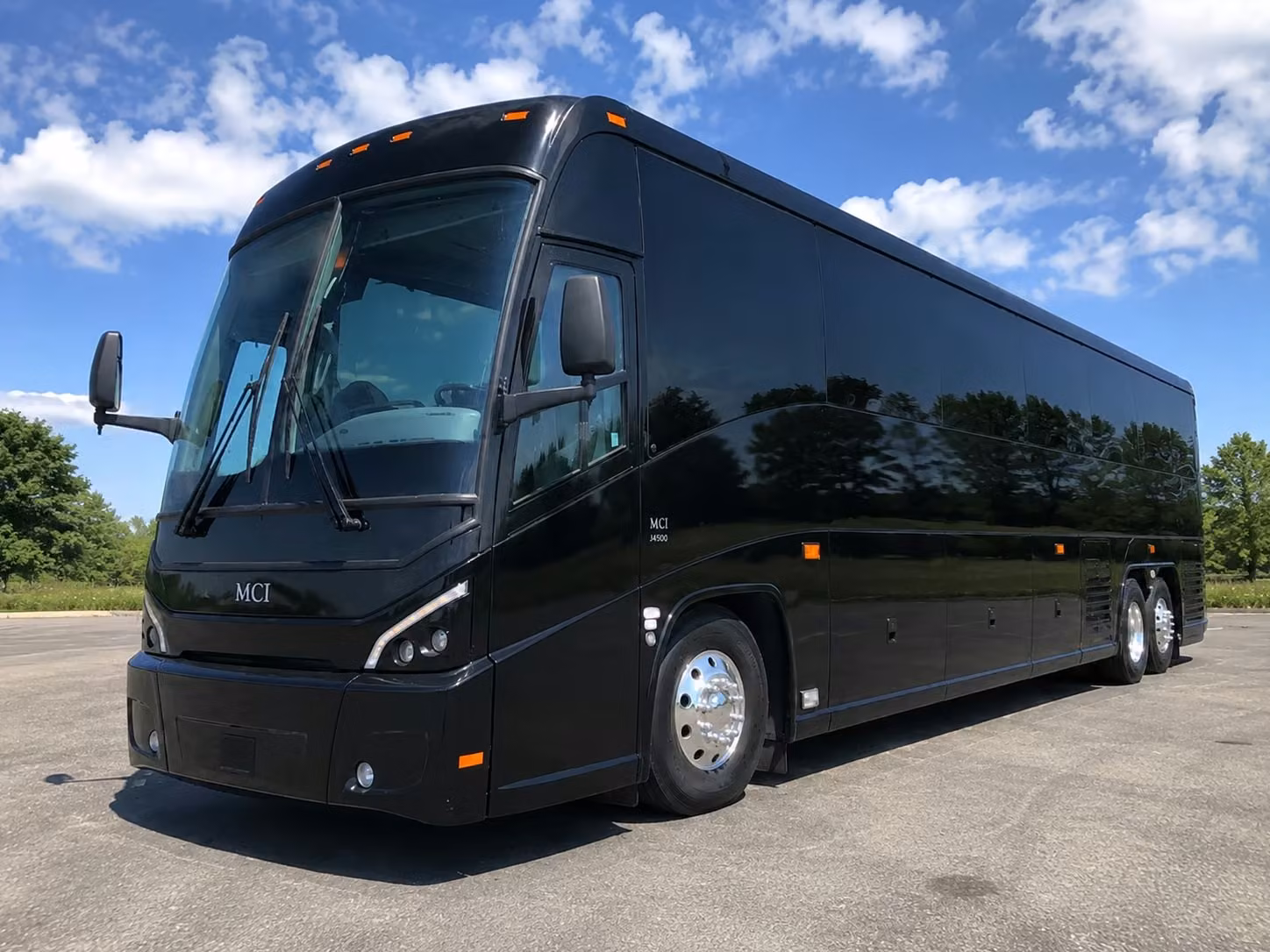 airport shuttle transportation for corporate groups in pompano beach